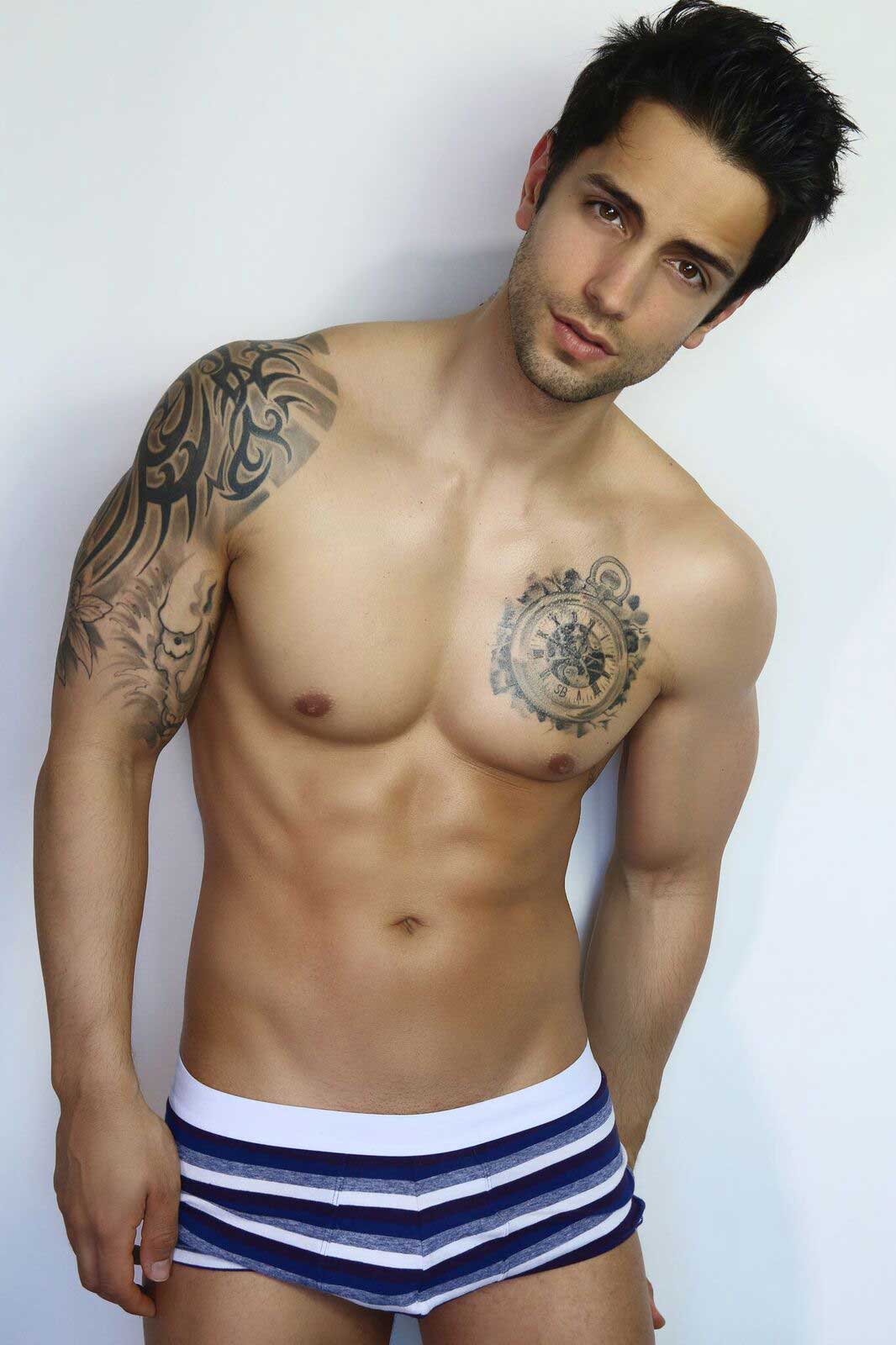 musclemenmalestrippers